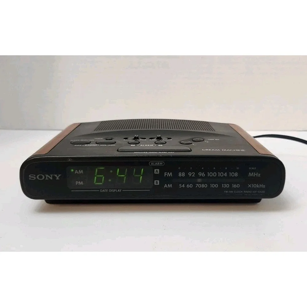 Vintage Sony Dream Machine ICF-C420 Alarm Clock Radio Wood Grain Tested Works